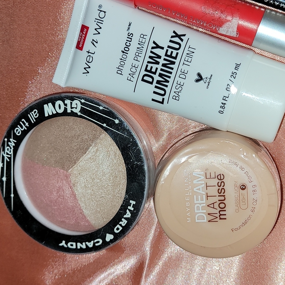 makeup bundle - Picture 2 of 3